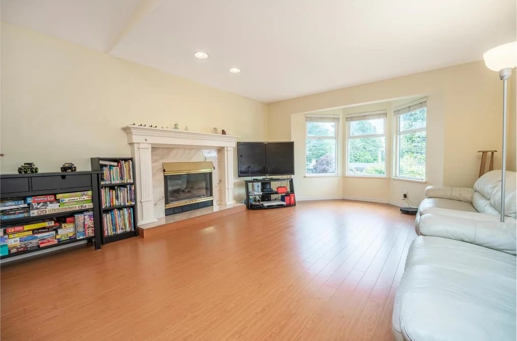 7932 ROSEWOOD STREET, Burnaby, BC — Residential for Sale - Photo 2