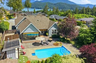 House for sale at 795 Madison Place Gibsons British Columbia - MLS: R3134847