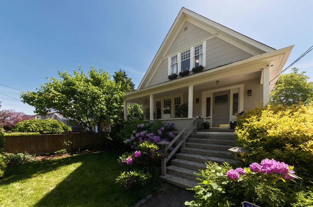 7952 15TH AVENUE, Burnaby, BC — Residential for Sale - Main Photo
