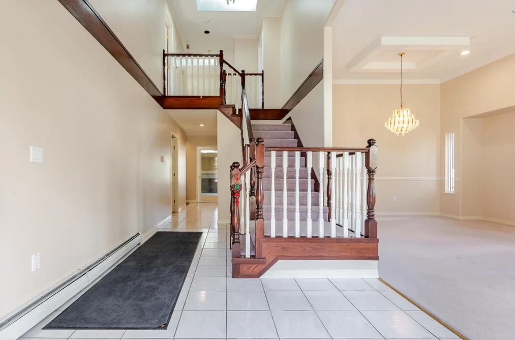 7953 155A STREET, Surrey, BC — Residential for Sale - Photo 2