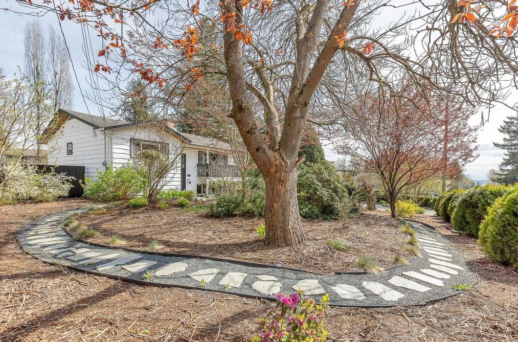 7958 TAULBUT STREET, Mission, BC — Residential for Sale - Photo 2