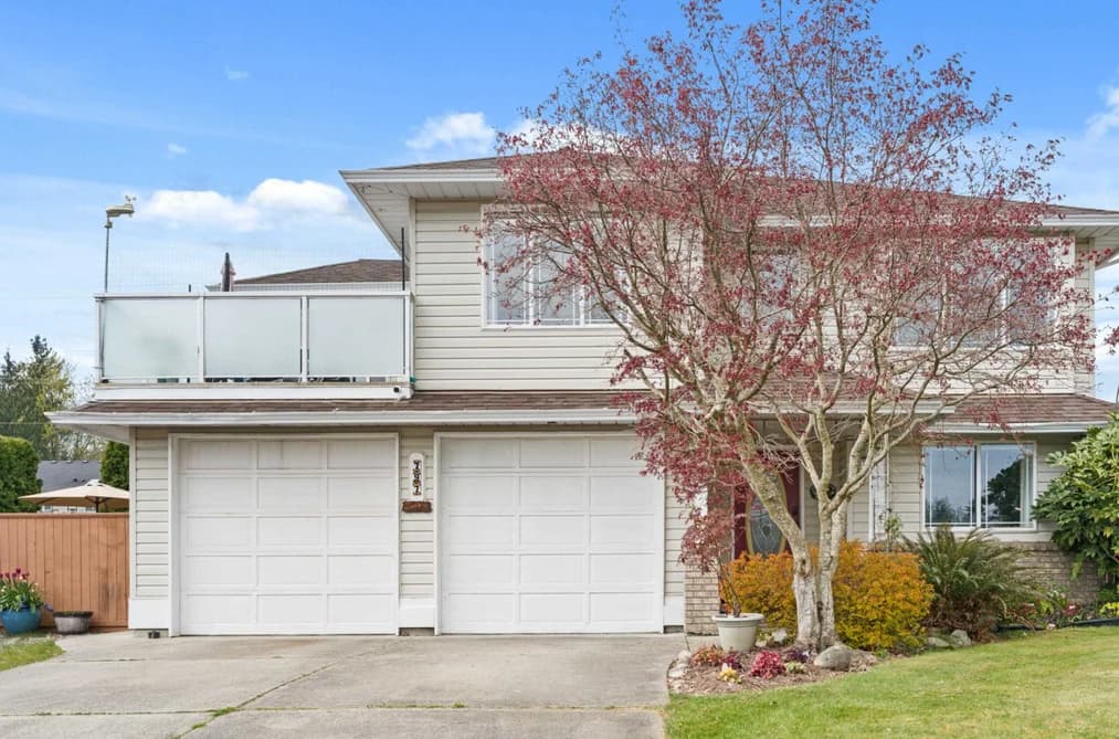 797 CELESTIAL PLACE, Gibsons, BC — Residential for Sale - Main Photo
