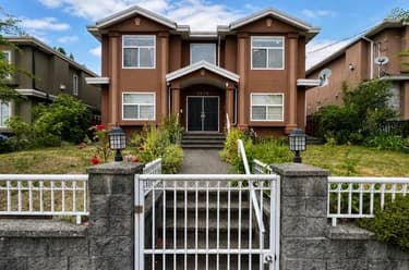 House for sale at 7979 11th Avenue Burnaby British Columbia - MLS: R3153766