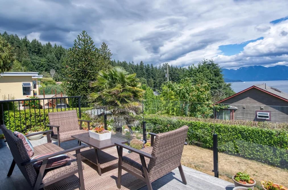 798 FISHER ROAD, Gibsons, BC — Residential for Sale - Photo 2