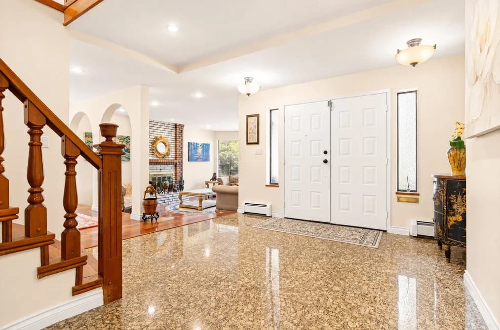7995 WOODHURST DRIVE, Burnaby, BC — Residential for Sale - Photo 2