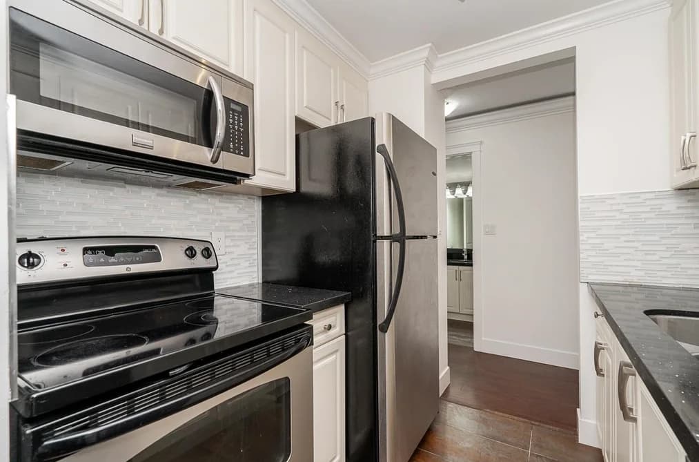 8 1850 E SOUTHMERE CRESCENT, Surrey, BC — Residential for Sale - Main Photo