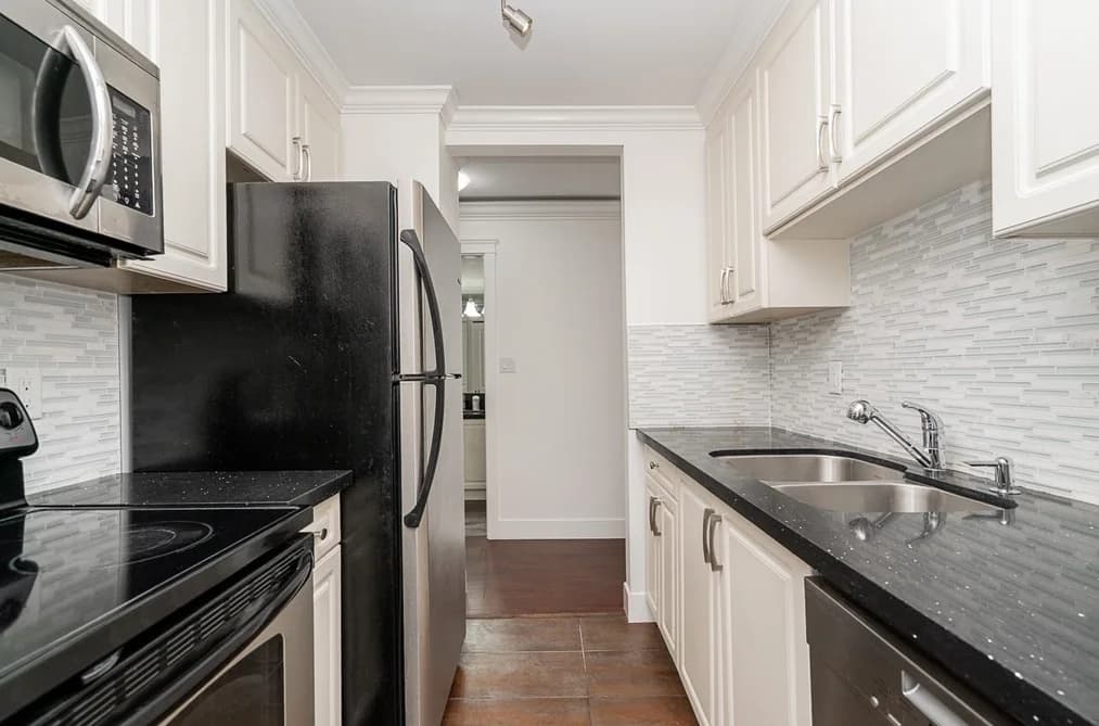 8 1850 E SOUTHMERE CRESCENT, Surrey, BC — Residential for Sale - Photo 2