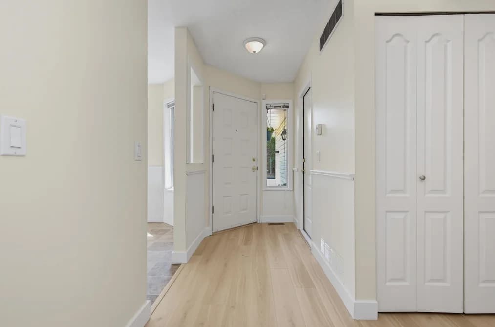 8 21928 48 AVENUE, Langley, BC — Residential for Sale - Photo 2