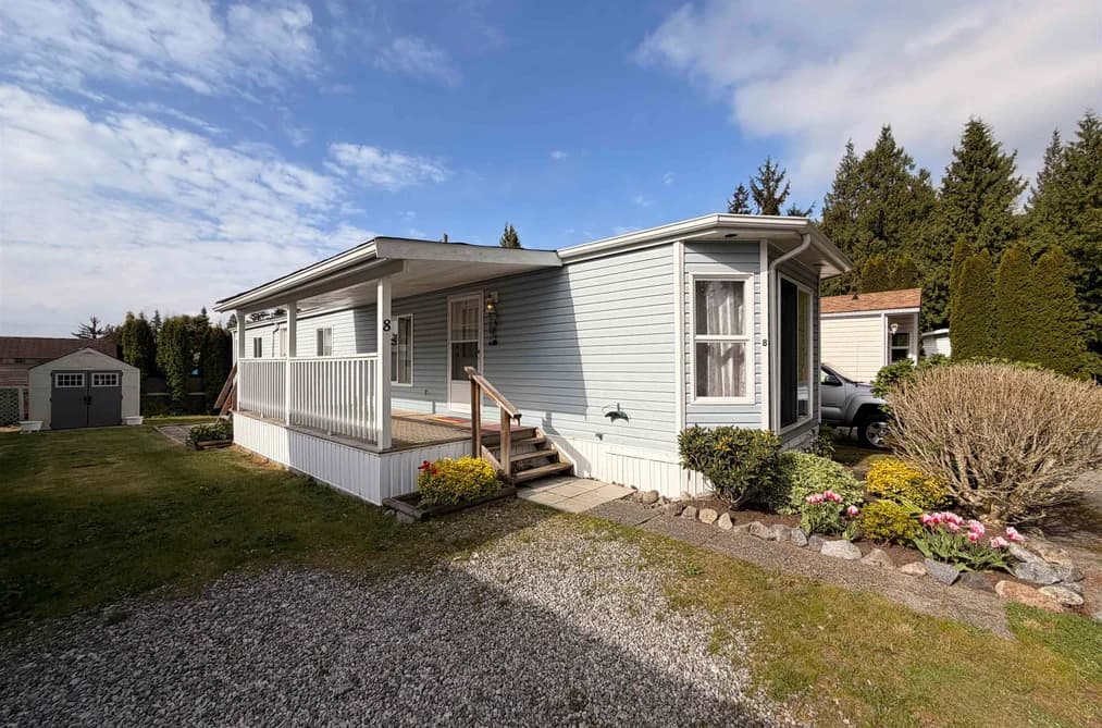 8 5575 MASON ROAD, Sechelt, BC — Residential for Sale - Photo 2