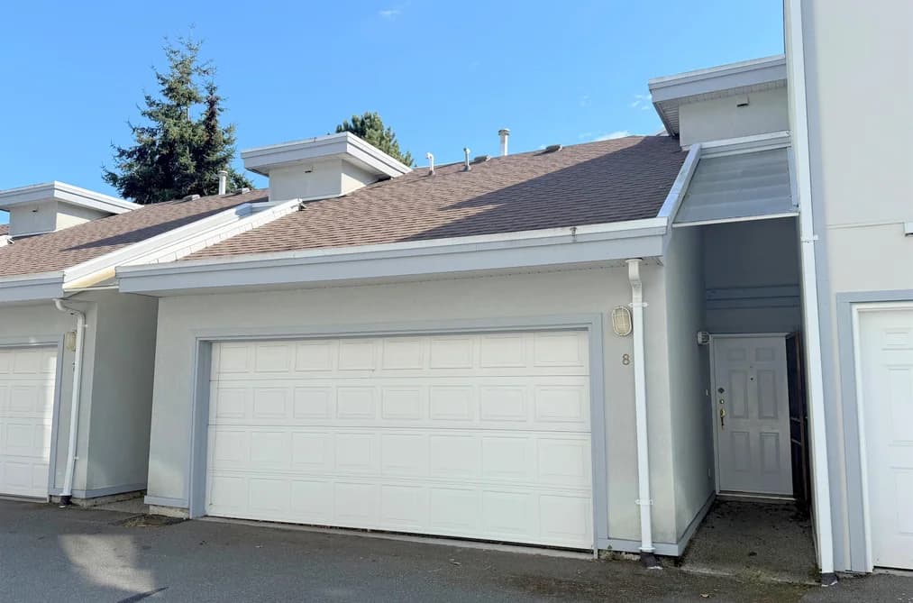 8 5740 MARINE WAY, Sechelt, BC — Residential for Sale - Photo 2