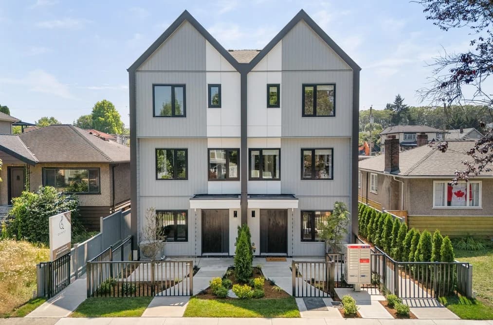 5 2240 E 40TH AVENUE, Vancouver, BC — Residential for Sale - Main Photo