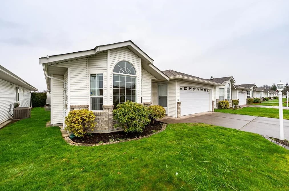 8 9102 HAZEL STREET, Chilliwack, BC — Residential for Sale - Photo 2