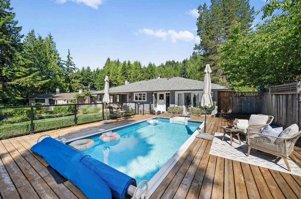 House for sale at 80 Glenmore Drive West Vancouver British Columbia - MLS: R3144095