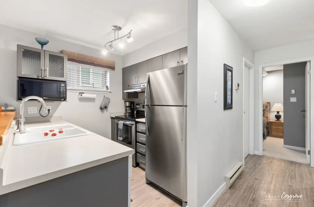 801 3050 HILLCREST DRIVE, Whistler, BC — Residential for Sale - Main Photo