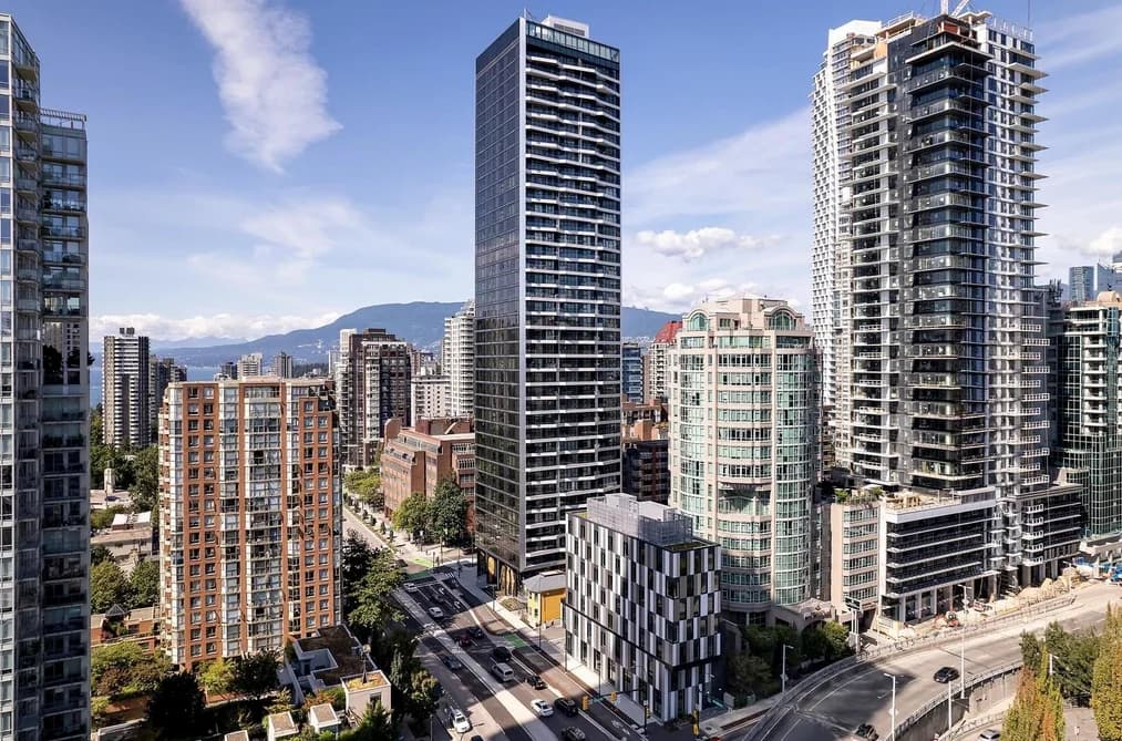 801 889 PACIFIC STREET, Vancouver, BC — Residential for Sale - Photo 2