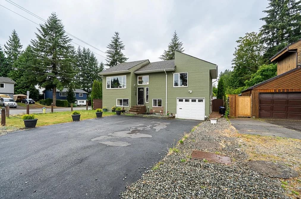 8015 CARIBOU STREET, Mission, BC — Residential for Sale - Photo 2