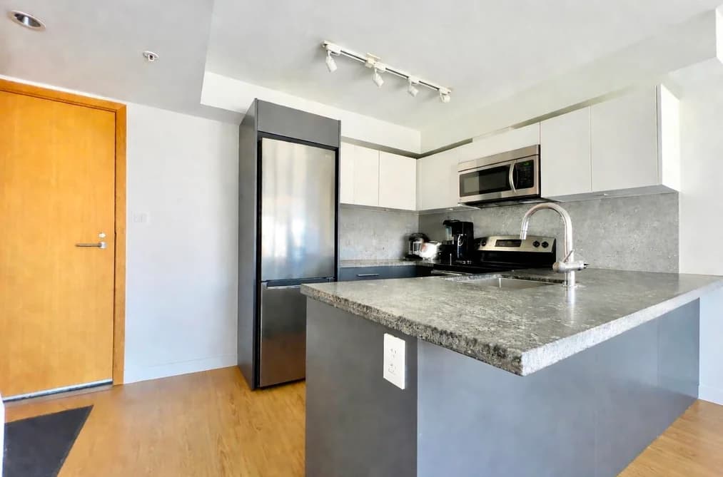 802 188 KEEFER STREET, Vancouver, BC — Residential for Sale - Photo 2