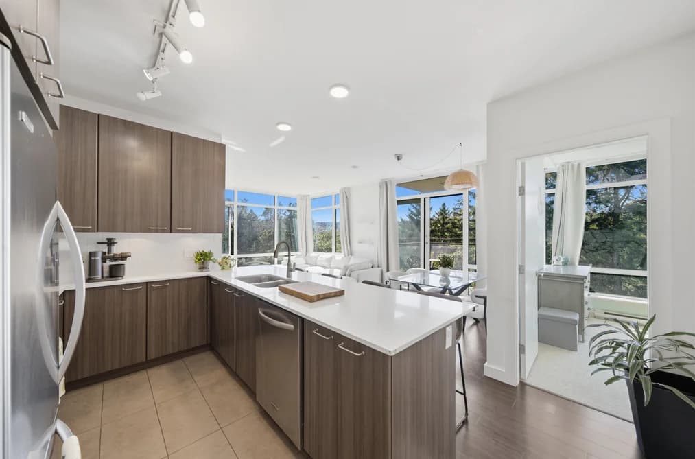 802 2789 SHAUGHNESSY STREET, Port Coquitlam, BC — Residential for Sale - Main Photo