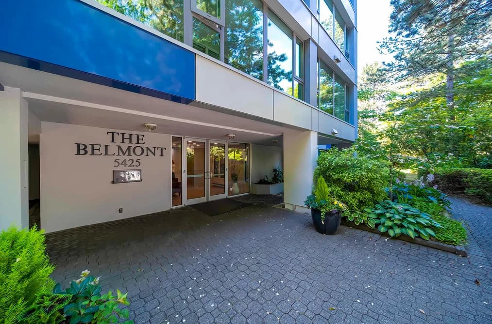 802 5425 YEW STREET, Vancouver, BC — Residential for Sale - Photo 2