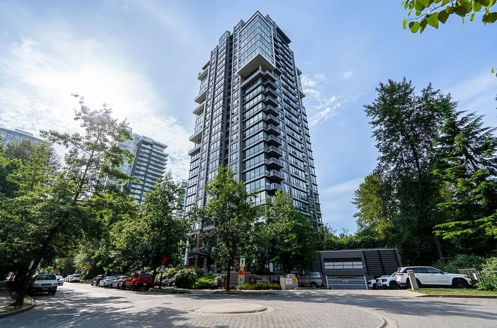 803 301 CAPILANO ROAD, Port Moody, BC — Residential for Sale - Photo 2