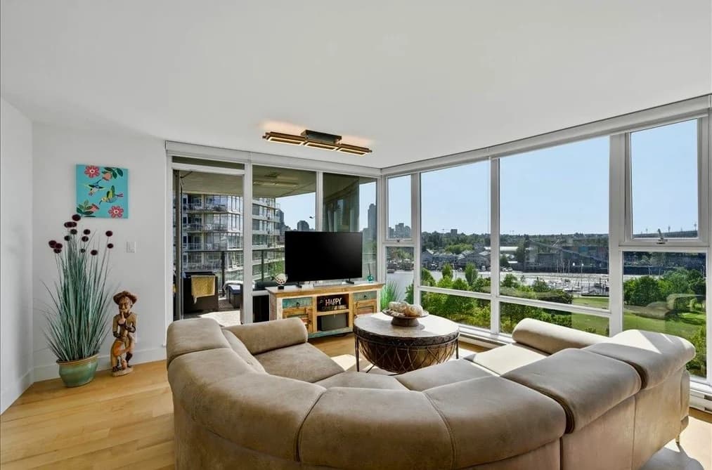 803 455 BEACH CRESCENT, Vancouver, BC — Residential for Sale - Photo 2