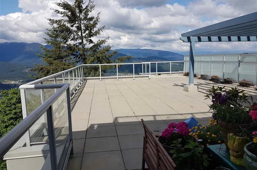 803 9262 UNIVERSITY CRESCENT, Burnaby, BC — Residential for Sale - Photo 2