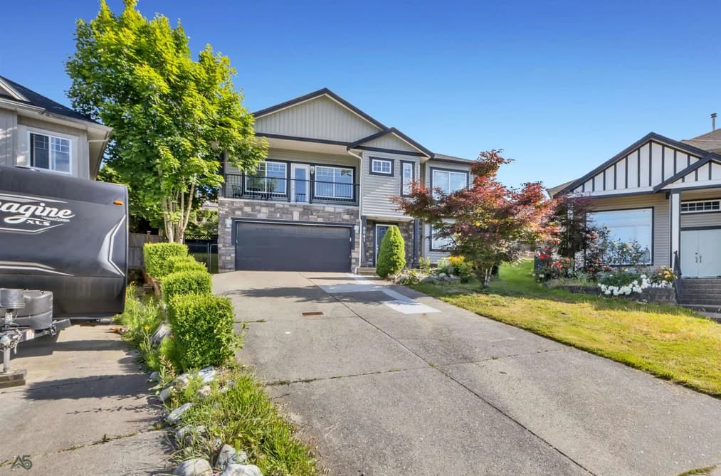 8041 LITTLE TERRACE, Mission, BC — Residential for Sale - Photo 2