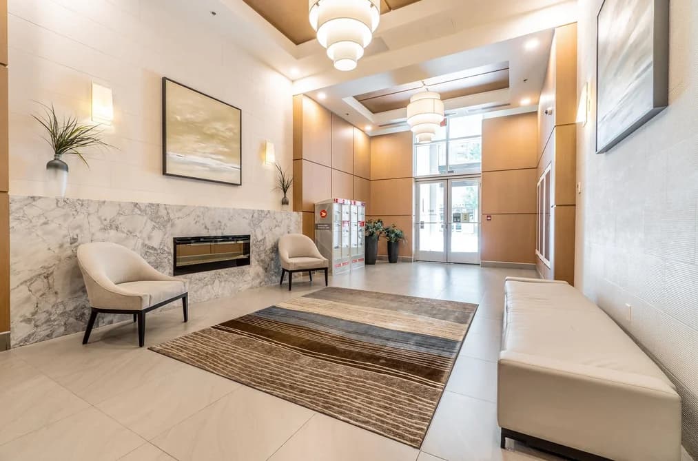 805 3007 GLEN DRIVE, Coquitlam, BC — Residential for Sale - Photo 2