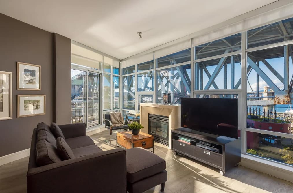 805 628 KINGHORNE MEWS, Vancouver, BC — Residential for Sale - Photo 2