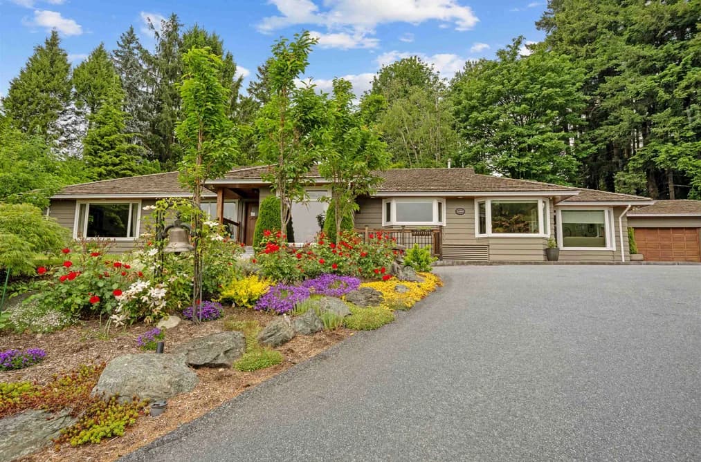 8054 SYKES STREET, Mission, BC — Residential for Sale - Photo 2