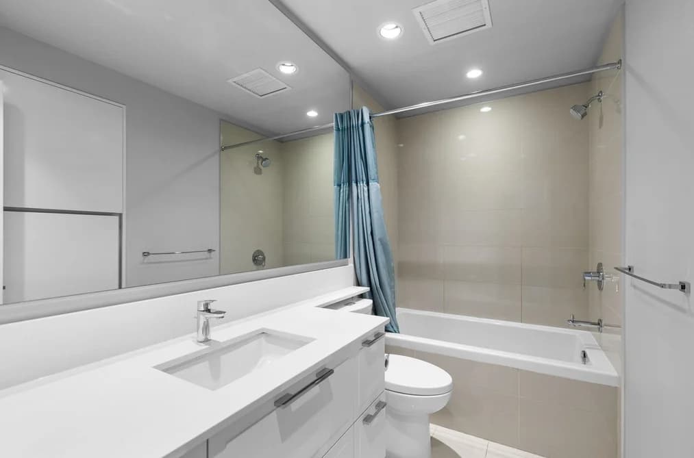 806 118 CARRIE CATES COURT, North Vancouver, BC — Residential for Sale - Photo 2