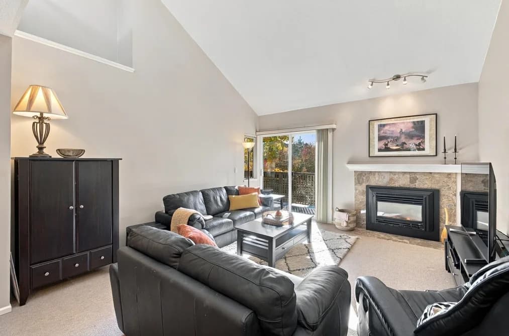 806 ROCHE POINT DRIVE, North Vancouver, BC — Residential for Sale - Main Photo