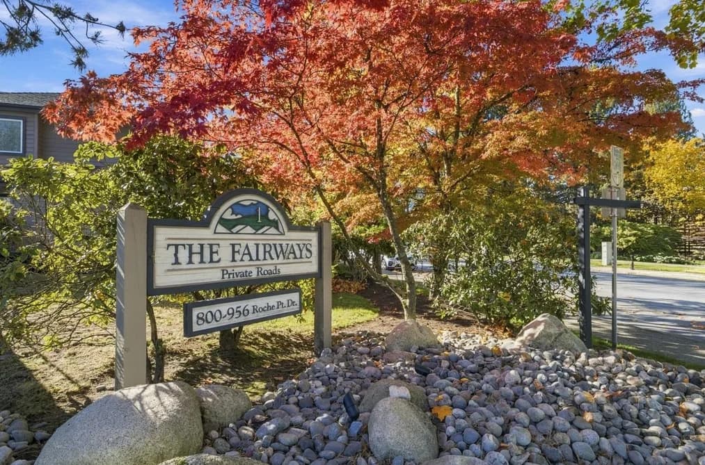 806 ROCHE POINT DRIVE, North Vancouver, BC — Residential for Sale - Photo 2