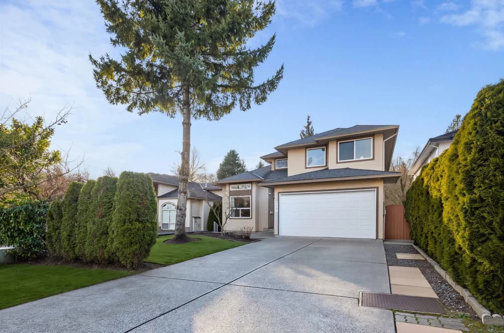 8067 162B STREET, Surrey, BC — Residential for Sale - Photo 2