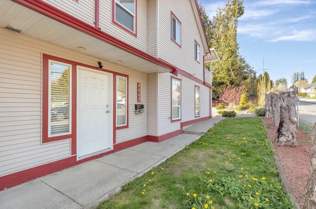 8067 CEDAR STREET, Mission, BC — Residential for Sale - Photo 2