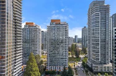Condo for sale at 808 13303 Central Avenue Surrey British Columbia - MLS: R3160374