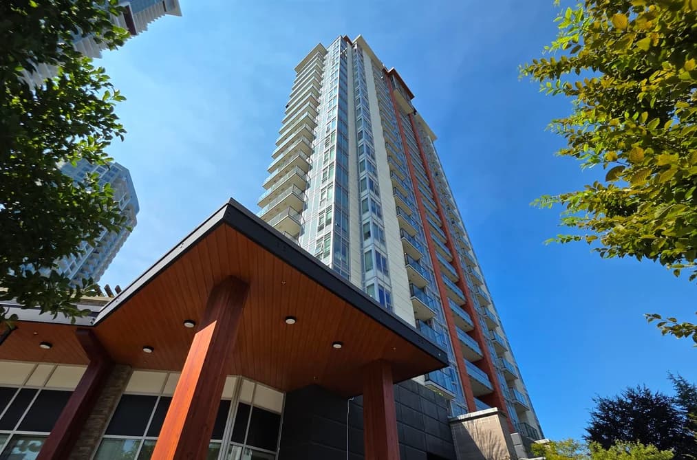 808 691 NORTH ROAD, Coquitlam BC V3J 0H9 - Photo 1