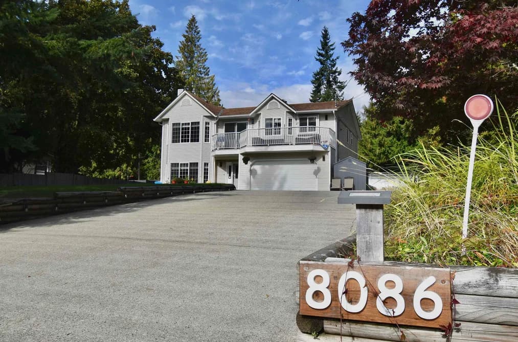 8086 DOGWOOD DRIVE, Halfmoon Bay, BC — Residential for Sale - Main Photo