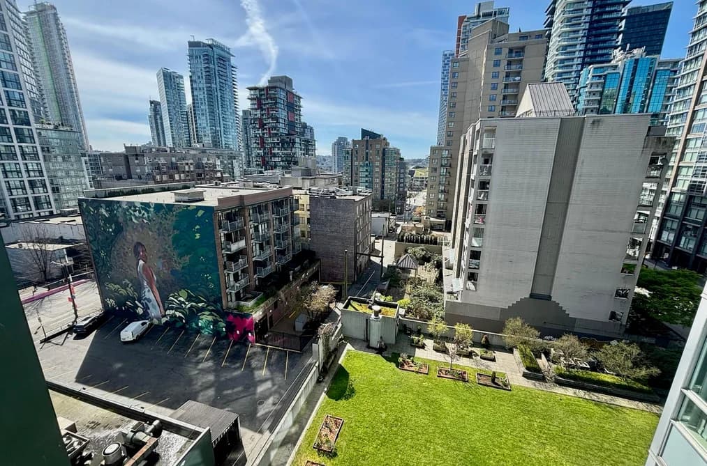 809 1212 HOWE STREET, Vancouver, BC — Residential for Sale - Photo 2