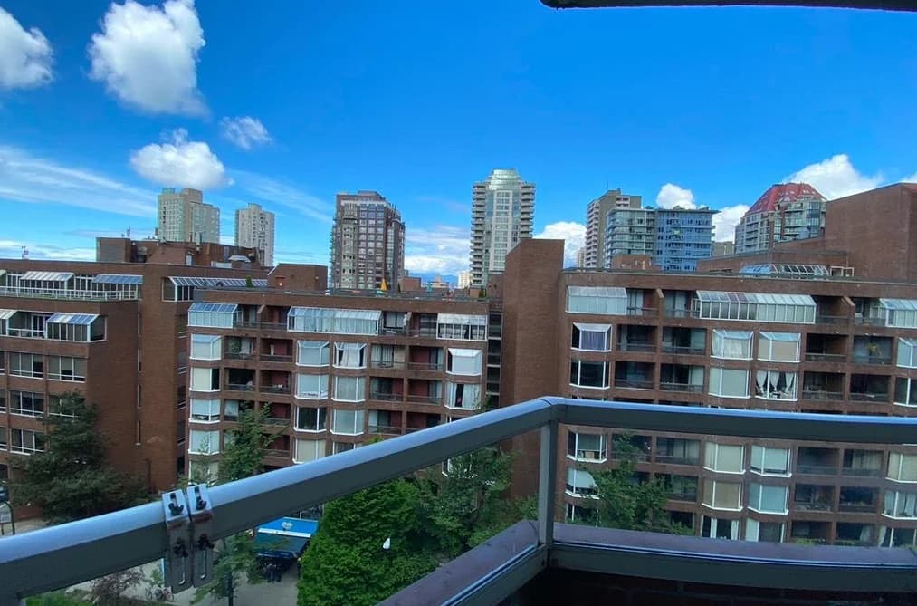 809 1330 HORNBY STREET, Vancouver, BC — Residential for Sale - Photo 2