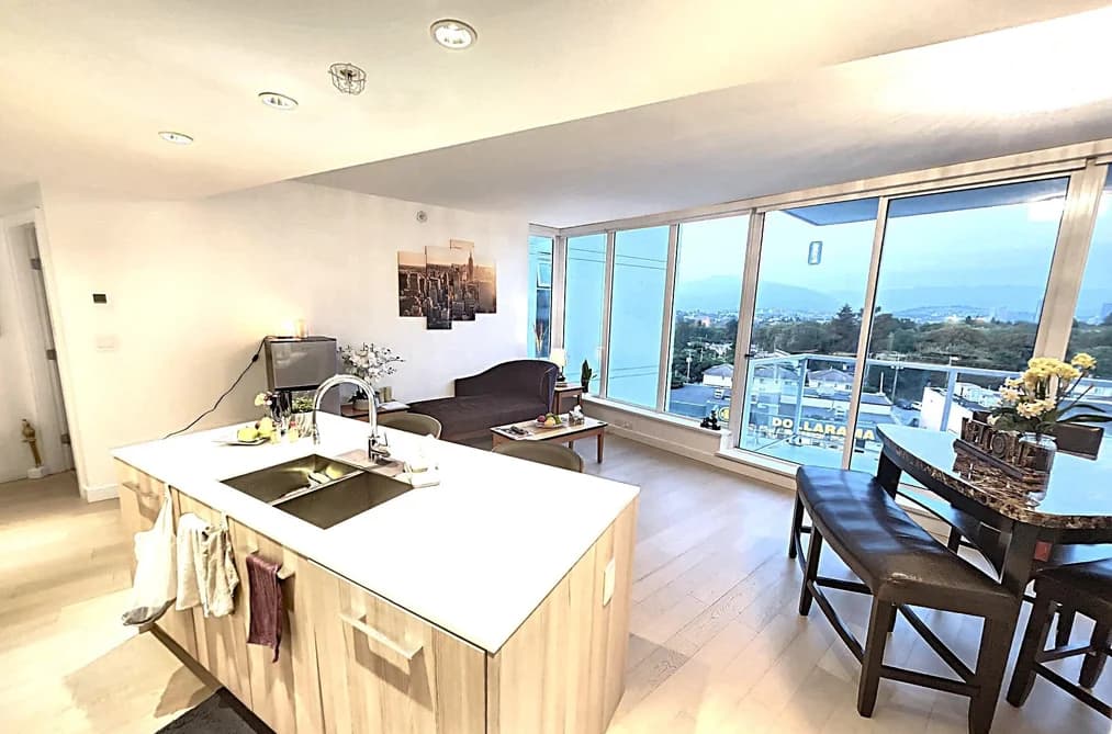 809 4638 GLADSTONE STREET, Vancouver, BC — Residential for Sale - Main Photo