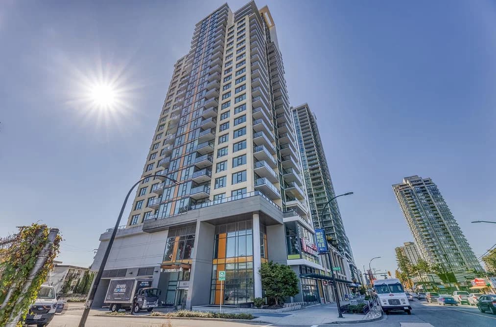 809 7303 NOBLE LANE, Burnaby, BC — Residential for Sale - Main Photo