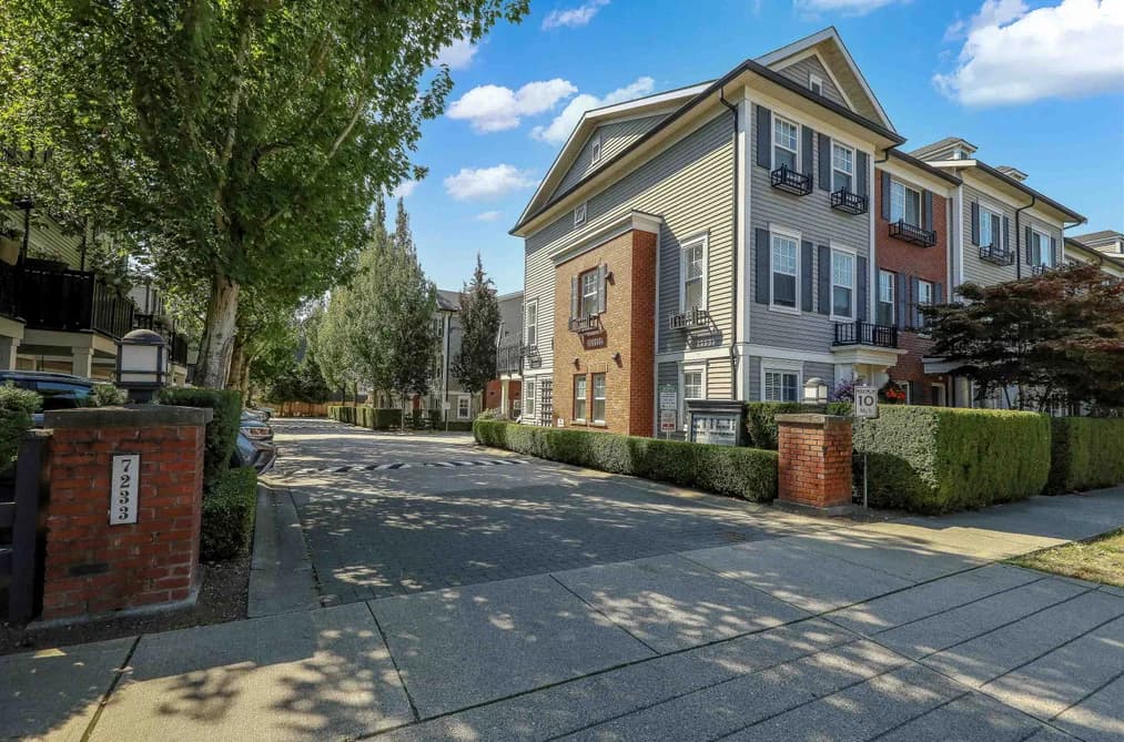 81 7233 189 STREET, Surrey, BC — Residential for Sale - Main Photo