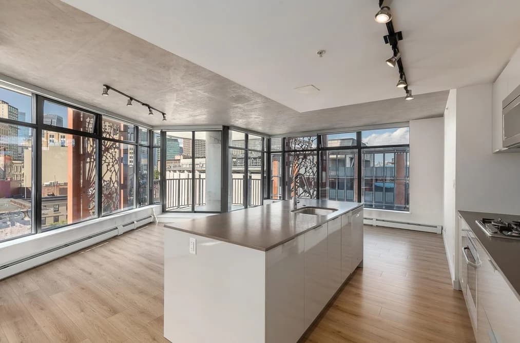 810 128 W CORDOVA STREET, Vancouver, BC — Residential for Sale - Photo 2