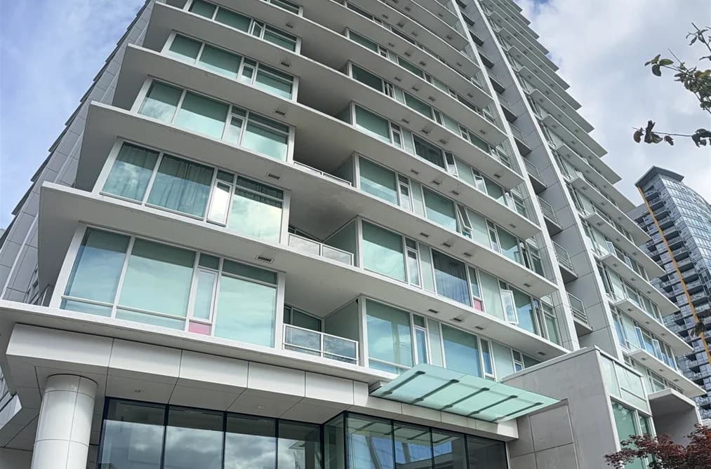 810 161 W GEORGIA STREET, Vancouver, BC — Residential for Sale - Main Photo