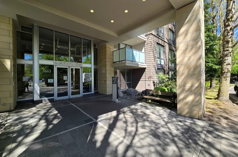 810 3663 CROWLEY DRIVE, Vancouver, BC — Residential for Sale - Photo 2
