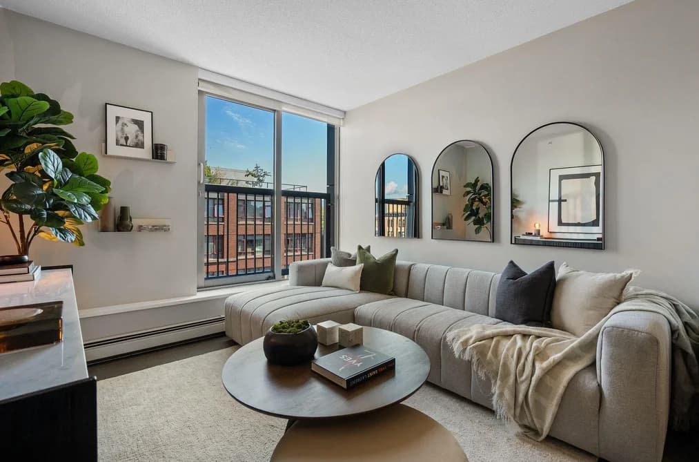 810 66 W CORDOVA STREET, Vancouver, BC — Residential for Sale - Main Photo
