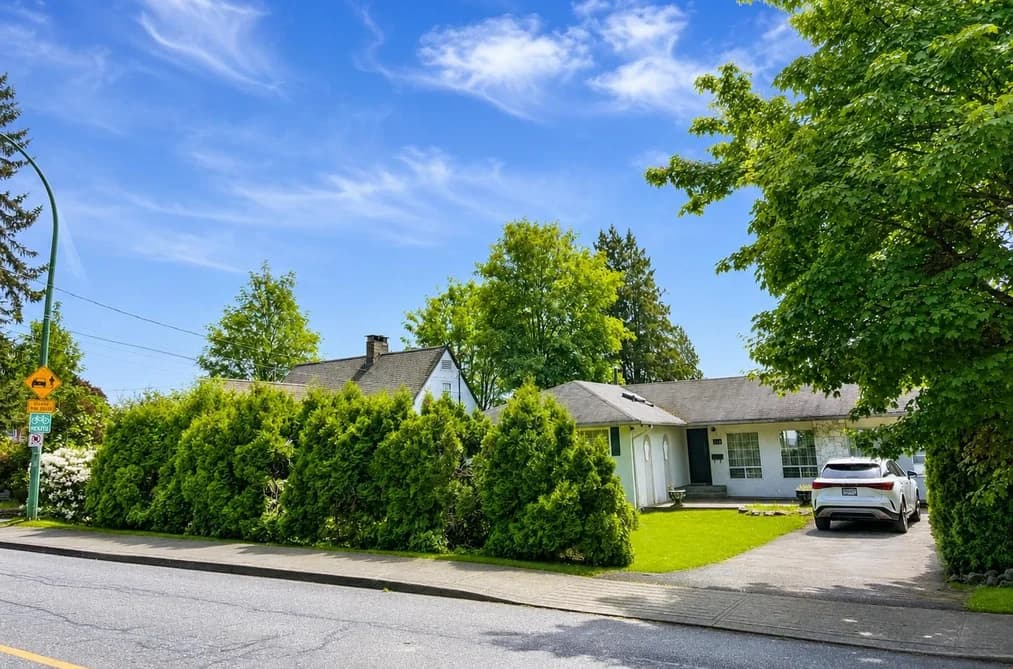 810 ROCHESTER AVENUE, Coquitlam, BC — Residential for Sale - Photo 2
