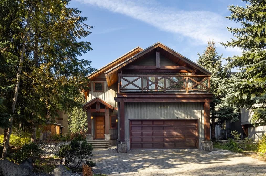 8107 MUIRFIELD CRESCENT, Whistler, BC — Residential for Sale - Main Photo