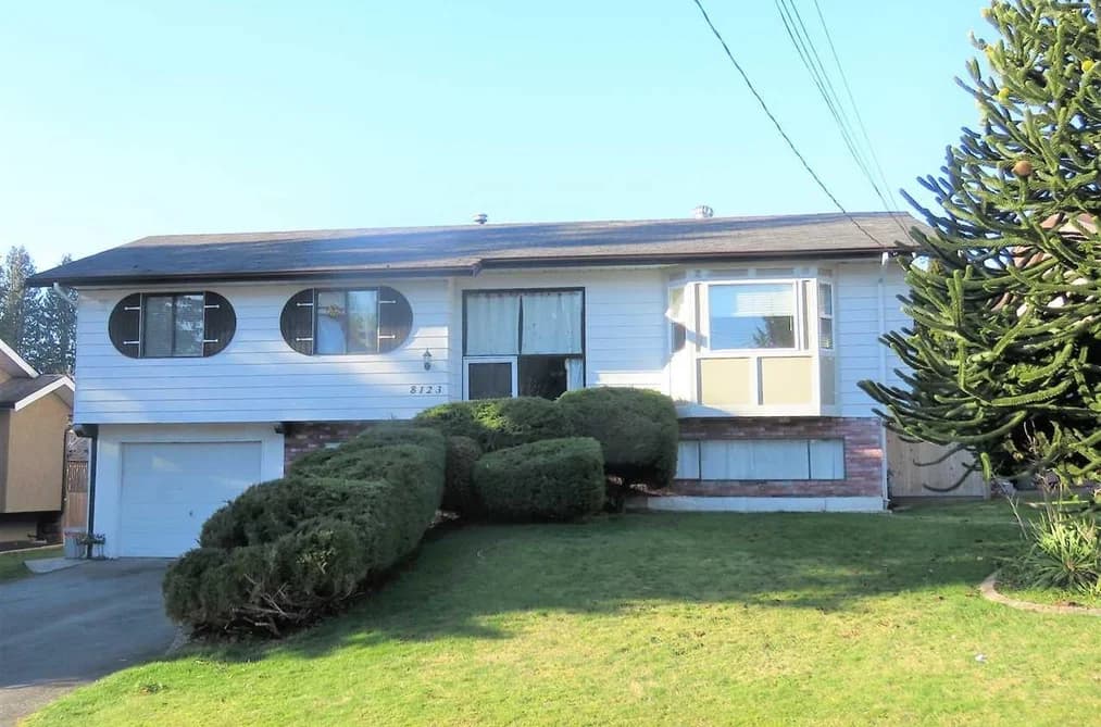 8123 SUMAC PLACE, Mission, BC — Residential for Sale - Main Photo